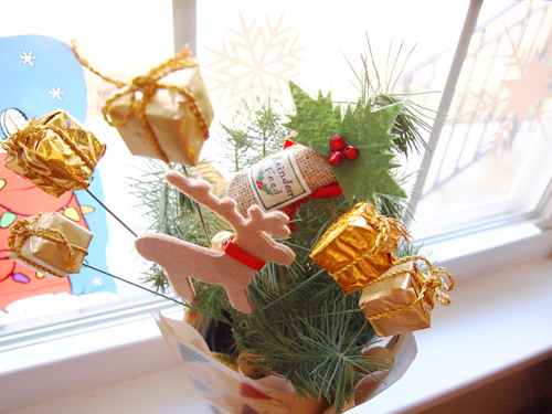 Reindeer mini tree