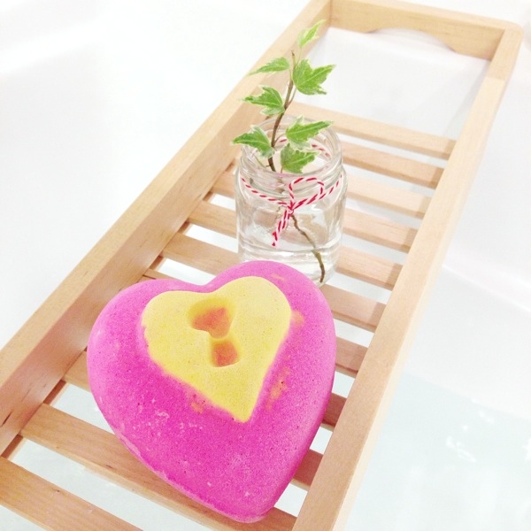 LUSH valentine's bath bomb