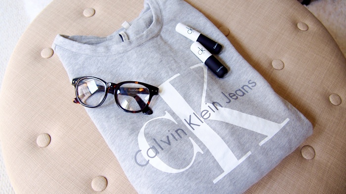 calvin klein sweater and makeup