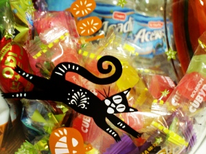 halloween kitty bowl with candy!