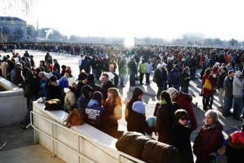 the line, photo NOT taken by me!!!